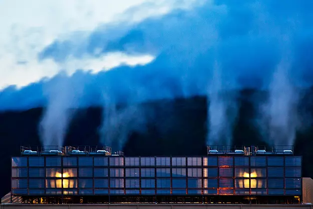 La consommation d'eau fait partie des enjeux de l'Intelligence Articicielle. Photo © Google