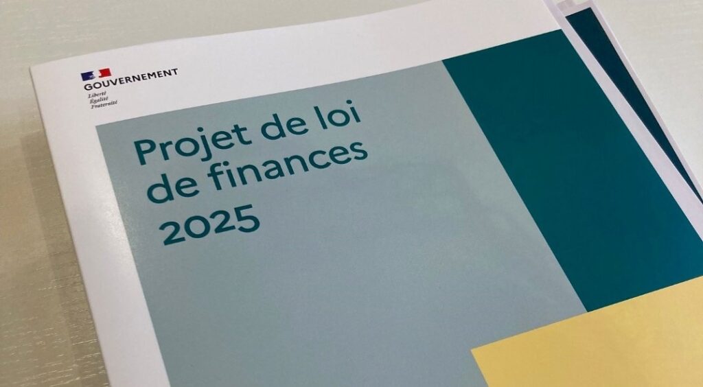 Image décorative illustrant le projet de loi de finances 2025 du gouvernement Français.